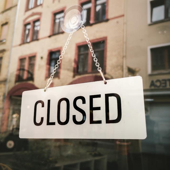 closed sign_sb 6 2020_Pixabay_BenediktGeyer